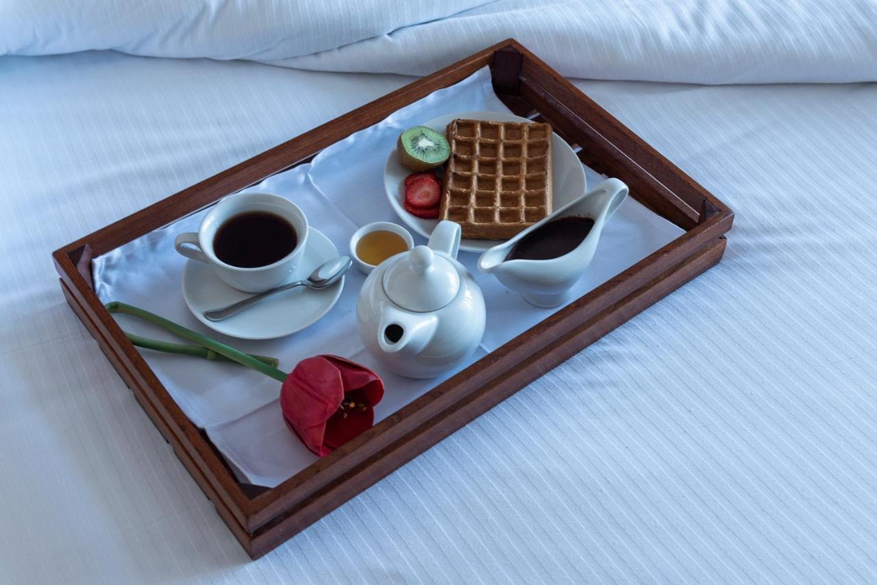 Grand Ocean El Sokhna Hotel Ain Sukhna Bagian luar foto Room service breakfast