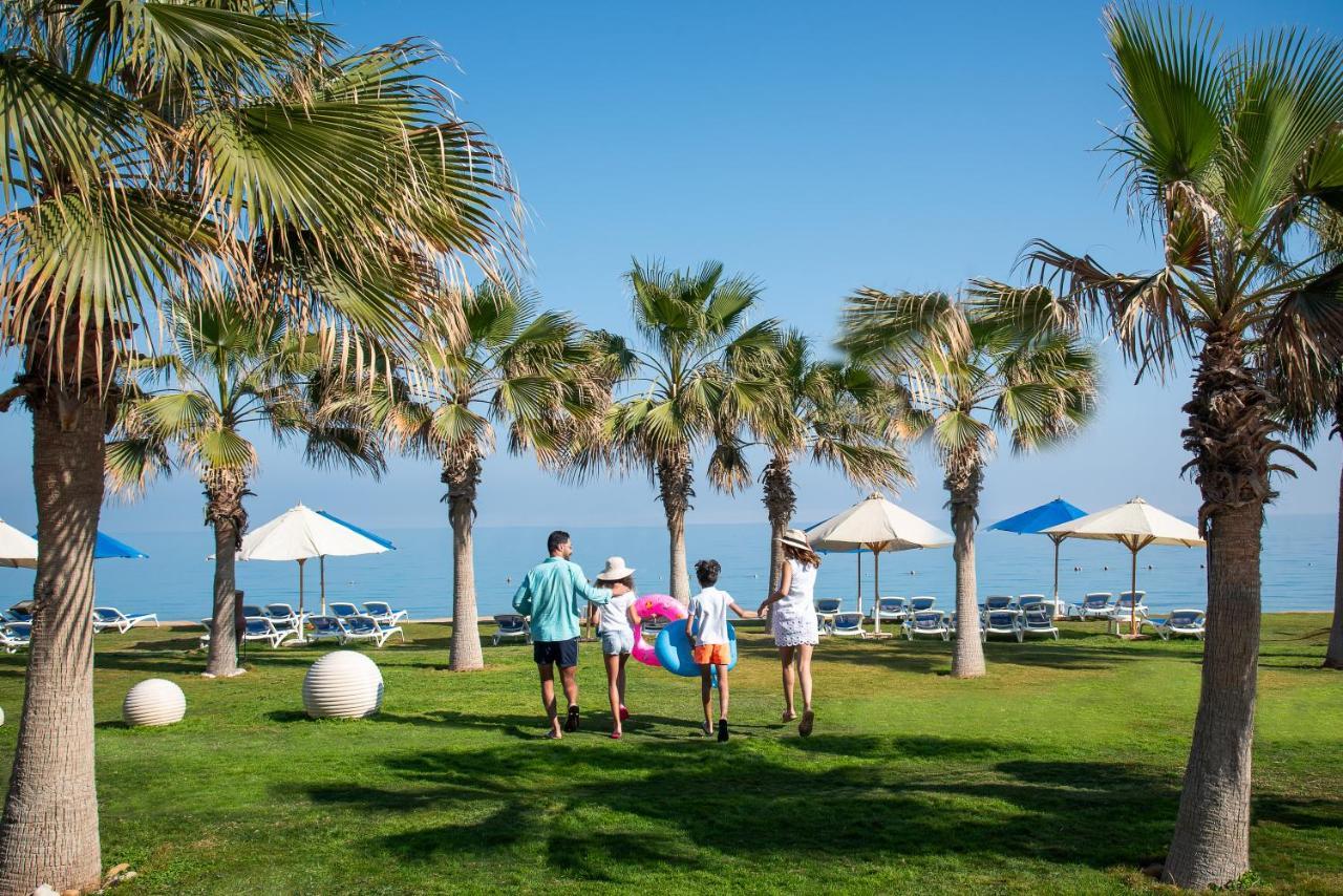 Grand Ocean El Sokhna Hotel Ain Sukhna Bagian luar foto The beach at the Dan Hotel