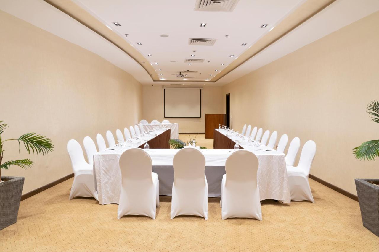 Grand Ocean El Sokhna Hotel Ain Sukhna Bagian luar foto Meeting room at the hotel